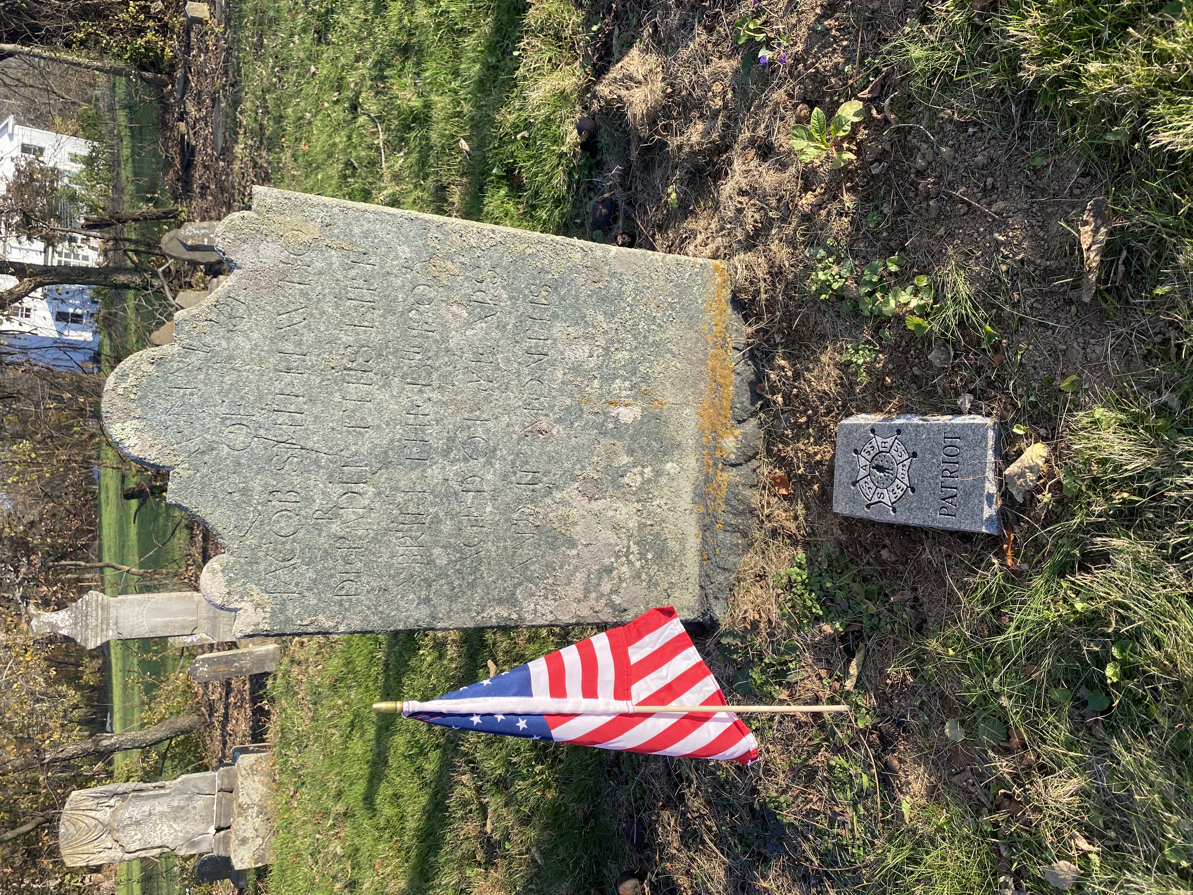 Gravestone  of Patriot with SAR marker