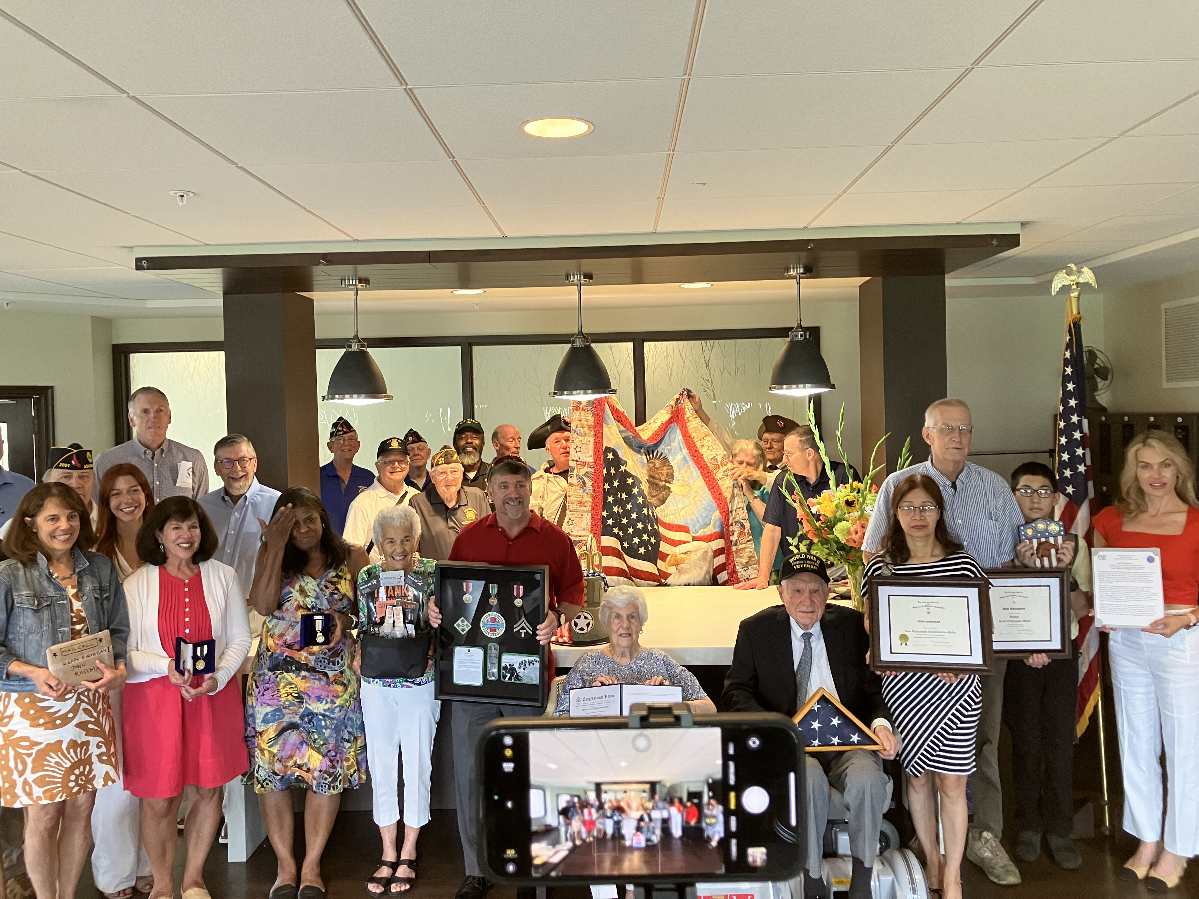 Family, friends and presenters with Nella and John Rossmann