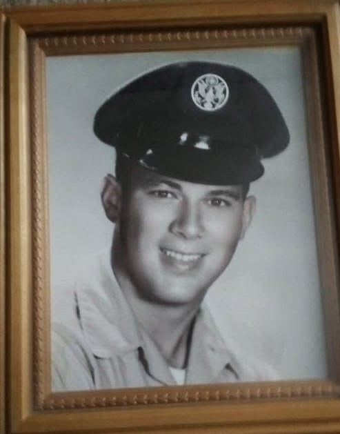 Elmer Lee Osborne in U.S. Army photo